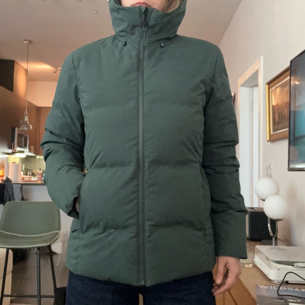 Patagonia Jackson Glacier Down Jacket Women’s Size Small